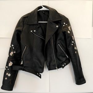 BEAUTIFUL (faux) leather embroidered flower jacket size small